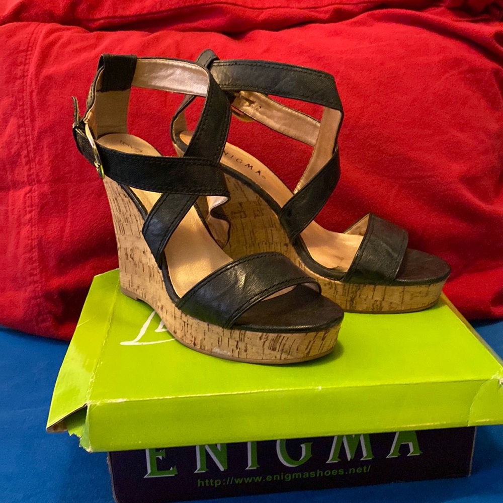 Wedge platform sandals